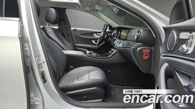Mercedes-Benz E-Class E200 Avantgarde