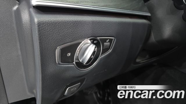 Mercedes-Benz E-Class E200 Avantgarde