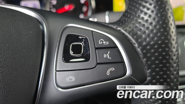Mercedes-Benz E-Class E200 Avantgarde