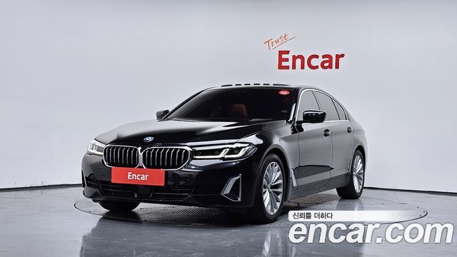 BMW 5-Series 520i Luxury