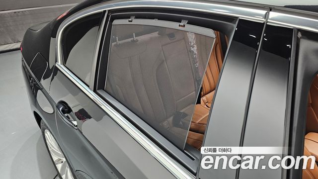 BMW 5-Series 520i Luxury