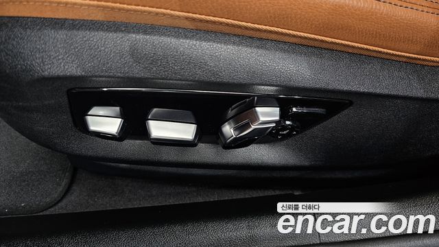 BMW 5-Series 520i Luxury