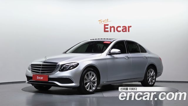 Mercedes-Benz E-Class E300 4MATIC Exclusive