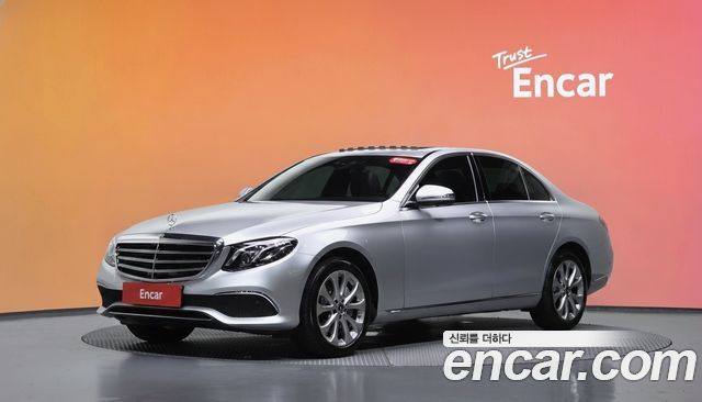 Mercedes-Benz E-Class E300 4MATIC Exclusive