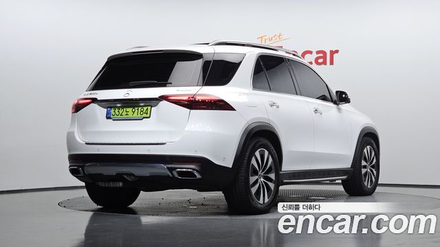 Mercedes-Benz GLE-Class GLE300d 4MATIC