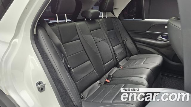 Mercedes-Benz GLE-Class GLE300d 4MATIC