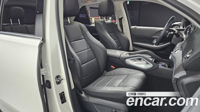Mercedes-Benz GLE-Class GLE300d 4MATIC