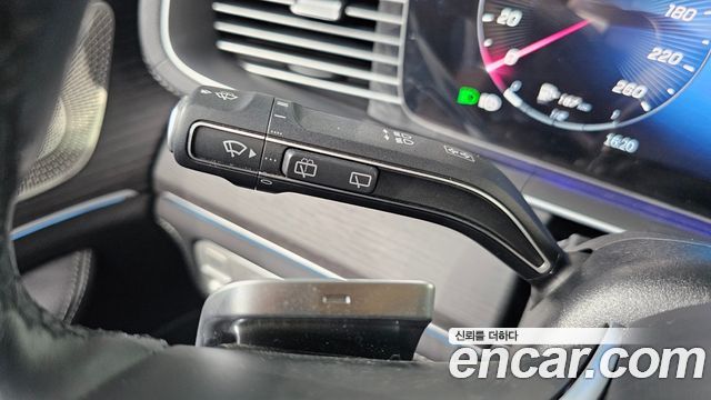 Mercedes-Benz GLE-Class GLE300d 4MATIC