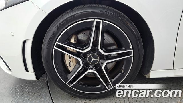 Mercedes-Benz A-Class AMG A35 4MATIC Sedan