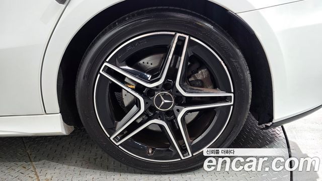 Mercedes-Benz A-Class AMG A35 4MATIC Sedan