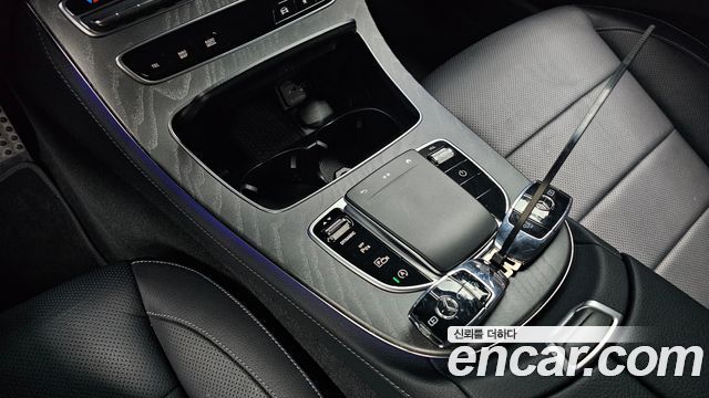Mercedes-Benz E-Class E350 4MATIC AMG Line