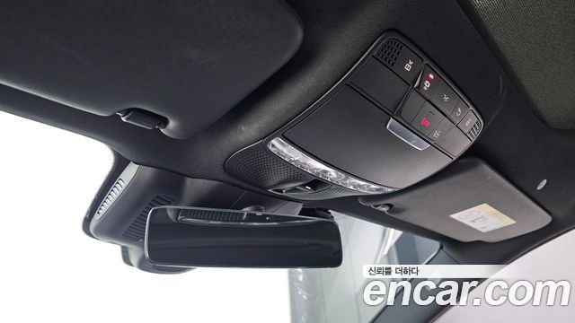 Mercedes-Benz E-Class E350 4MATIC AMG Line