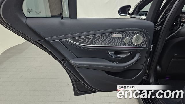 Mercedes-Benz E-Class E350 4MATIC AMG Line