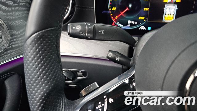 Mercedes-Benz E-Class E350 4MATIC AMG Line