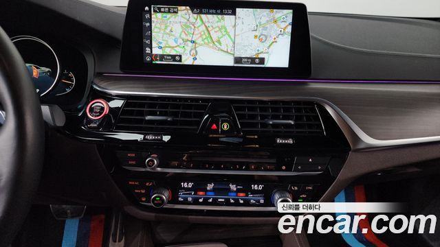 BMW 5-Series 530i xDrive M Sport Package Plus