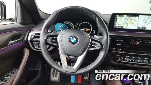 BMW 5-Series 530i xDrive M Sport Package Plus