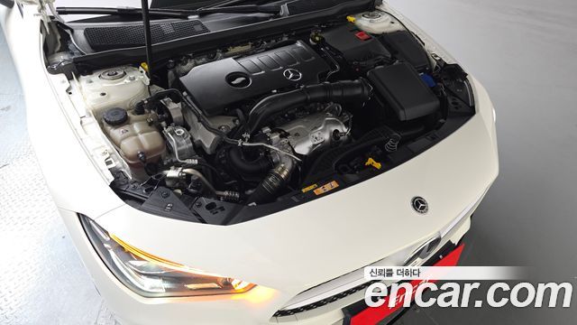 Mercedes-Benz CLA-Class CLA250 4MATIC