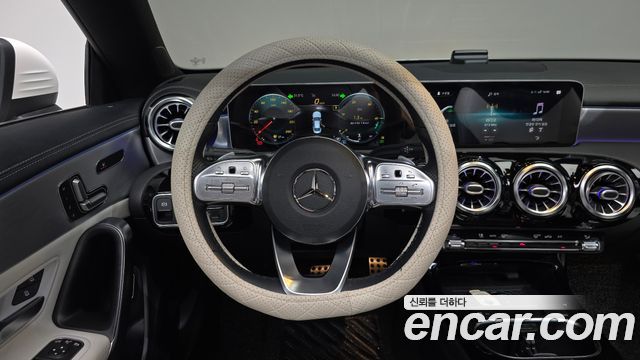 Mercedes-Benz CLA-Class CLA250 4MATIC