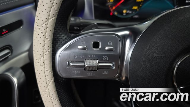 Mercedes-Benz CLA-Class CLA250 4MATIC