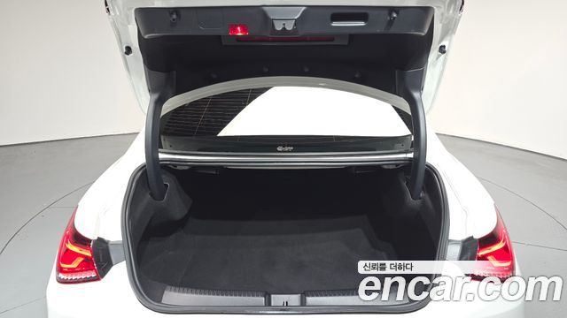 Mercedes-Benz CLA-Class CLA250 4MATIC