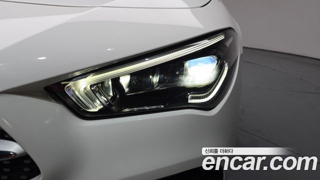 Mercedes-Benz CLA-Class CLA250 4MATIC