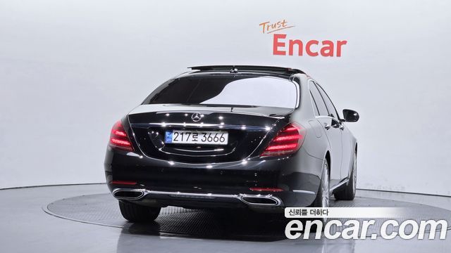 Mercedes-Benz S-Class S350L