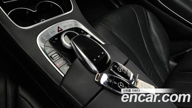 Mercedes-Benz S-Class S350L