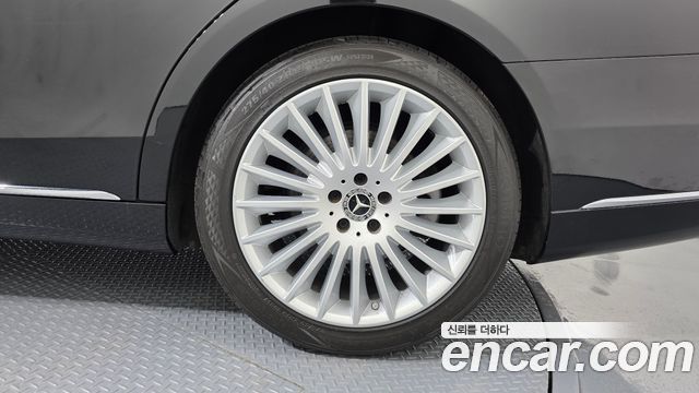 Mercedes-Benz S-Class S350L