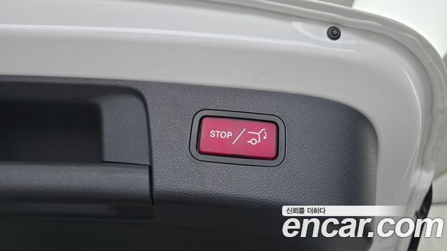 Mercedes-Benz GLA-Class GLA220 Premium