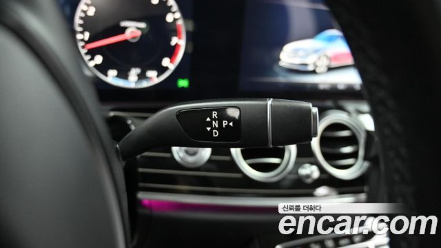 Mercedes-Benz E-Class E400 4MATIC Exclusive
