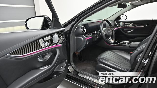 Mercedes-Benz E-Class E400 4MATIC Exclusive