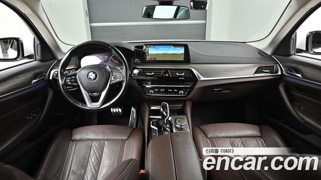 BMW 5-Series 520d Luxury Plus