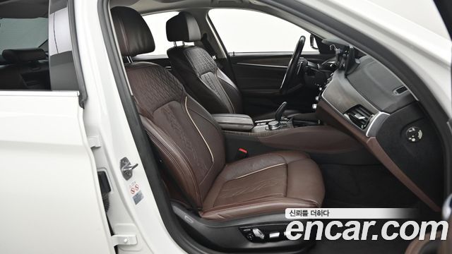 BMW 5-Series 520d Luxury Plus