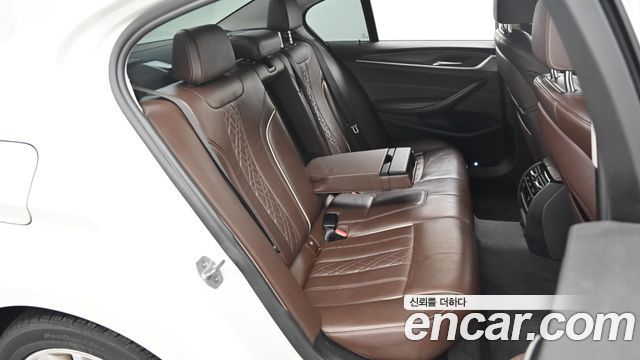 BMW 5-Series 520d Luxury Plus