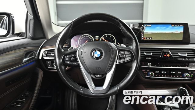 BMW 5-Series 520d Luxury Plus