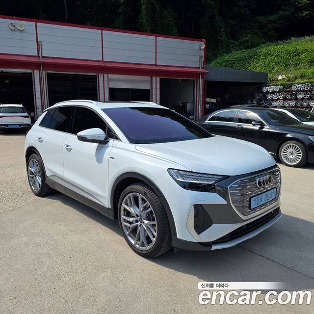 Audi Q4 e-tron 45 Premium