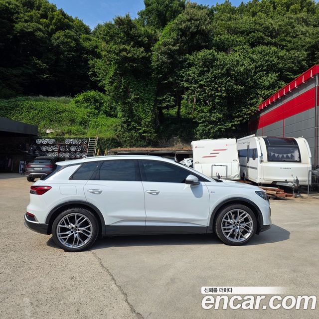 Audi Q4 e-tron 45 Premium