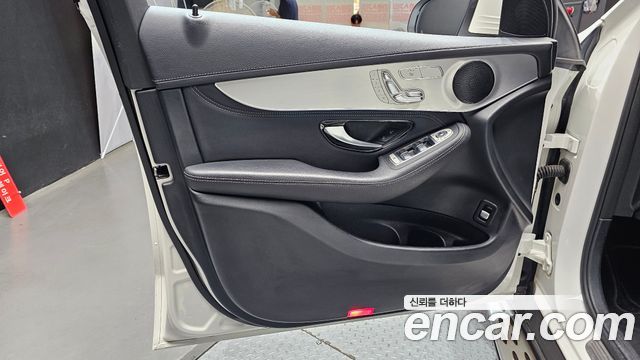 Mercedes-Benz GLC-Class GLC220 d 4MATIC Premium Coupe
