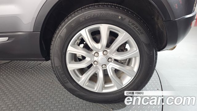 Land Rover Range Rover Evoque 2.0 TD4 SE