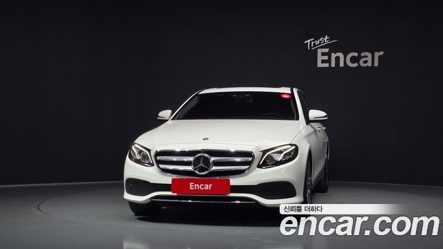 Mercedes-Benz E-Class E300 4MATIC AV Intelligent Drive