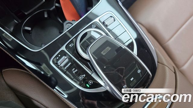 Mercedes-Benz E-Class E300 4MATIC AV Intelligent Drive
