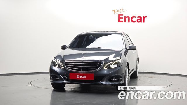 Mercedes-Benz E-Class E300 Elegance