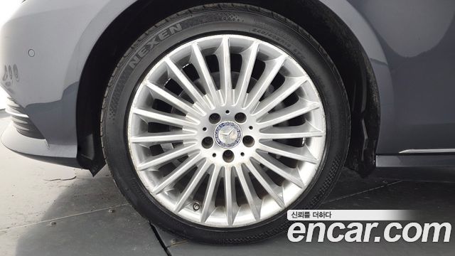 Mercedes-Benz E-Class E300 Elegance