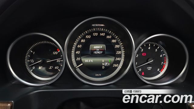 Mercedes-Benz E-Class E300 Elegance