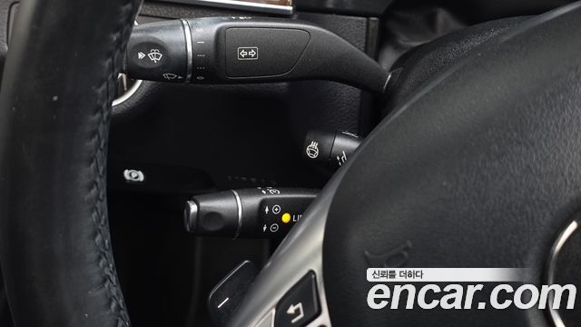 Mercedes-Benz E-Class E300 Elegance