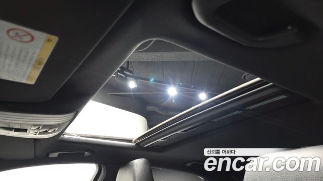 Mercedes-Benz E-Class E300 Elegance