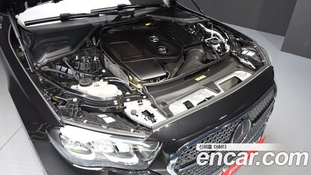 Mercedes-Benz E-Class E200 Avantgarde