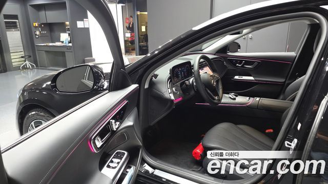 Mercedes-Benz E-Class E200 Avantgarde