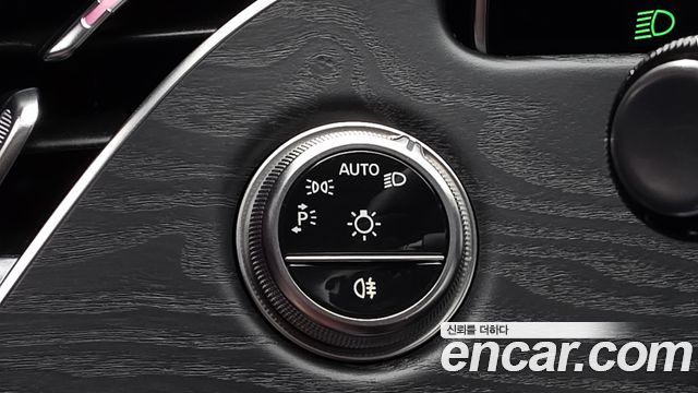 Mercedes-Benz E-Class E200 Avantgarde