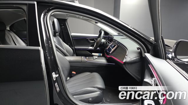 Mercedes-Benz E-Class E200 Avantgarde